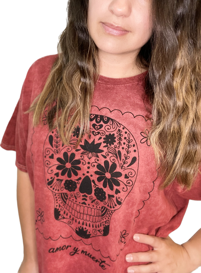 Red Skull Tie-Dye "Amor y Muerte" Graphic Tee.